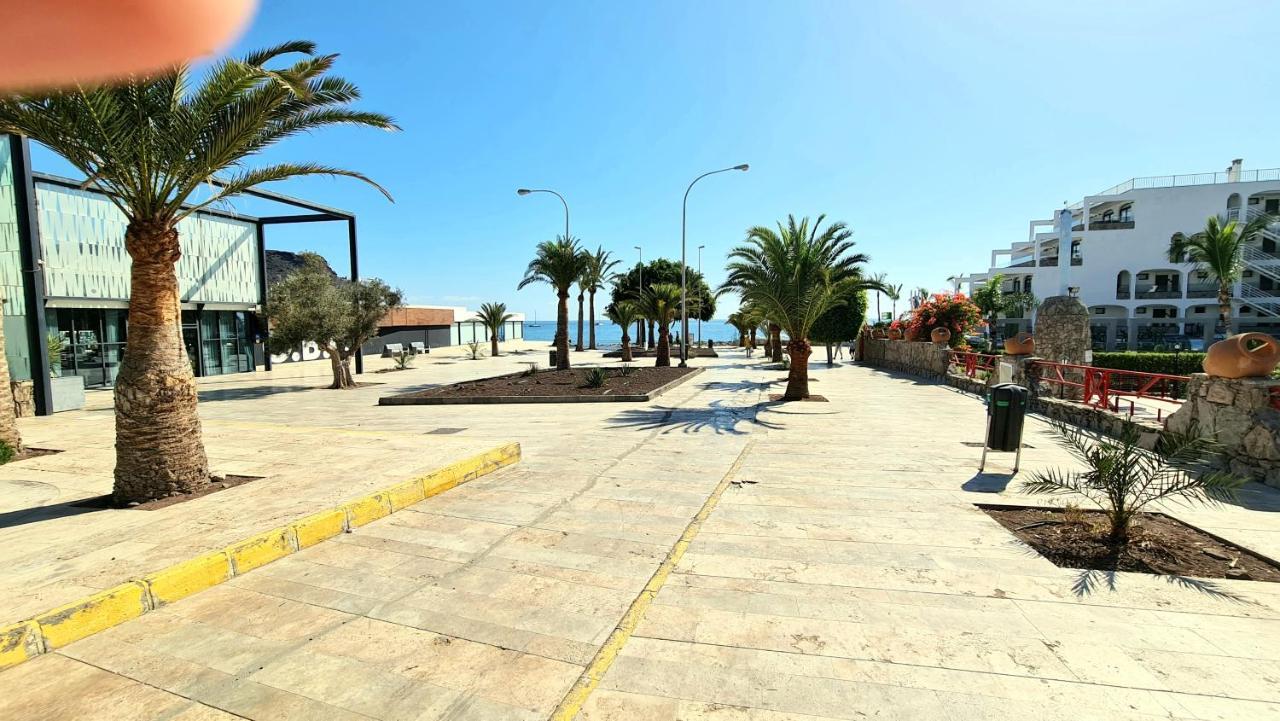Oceanfront Deluxe-45M,Heated Pools,2Aircondition, 2Tv-65",Dishwasher,600Mb,Lift,Amadores View ! Playa Del Cura  Exteriör bild